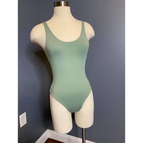 ONIA CIRCULAR KNIT RACHEL ONE-PIECE swimsuit. Size small. - Picture 9 of 10